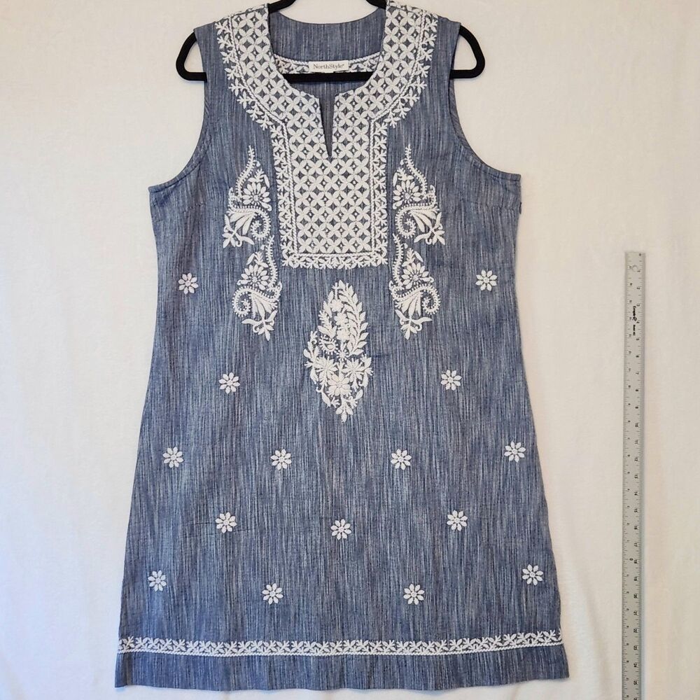 Northstyle Women's 16 Embroidered Blue Chambray Shift Dress Sleeveless Cotton